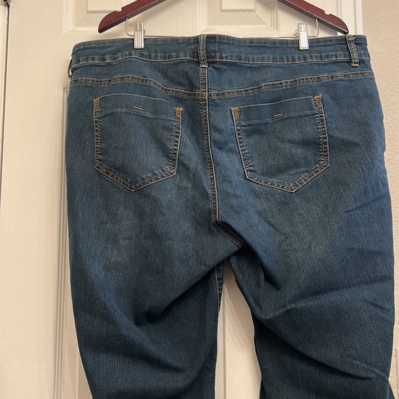 Torrid Capri - Picture 5 of 5